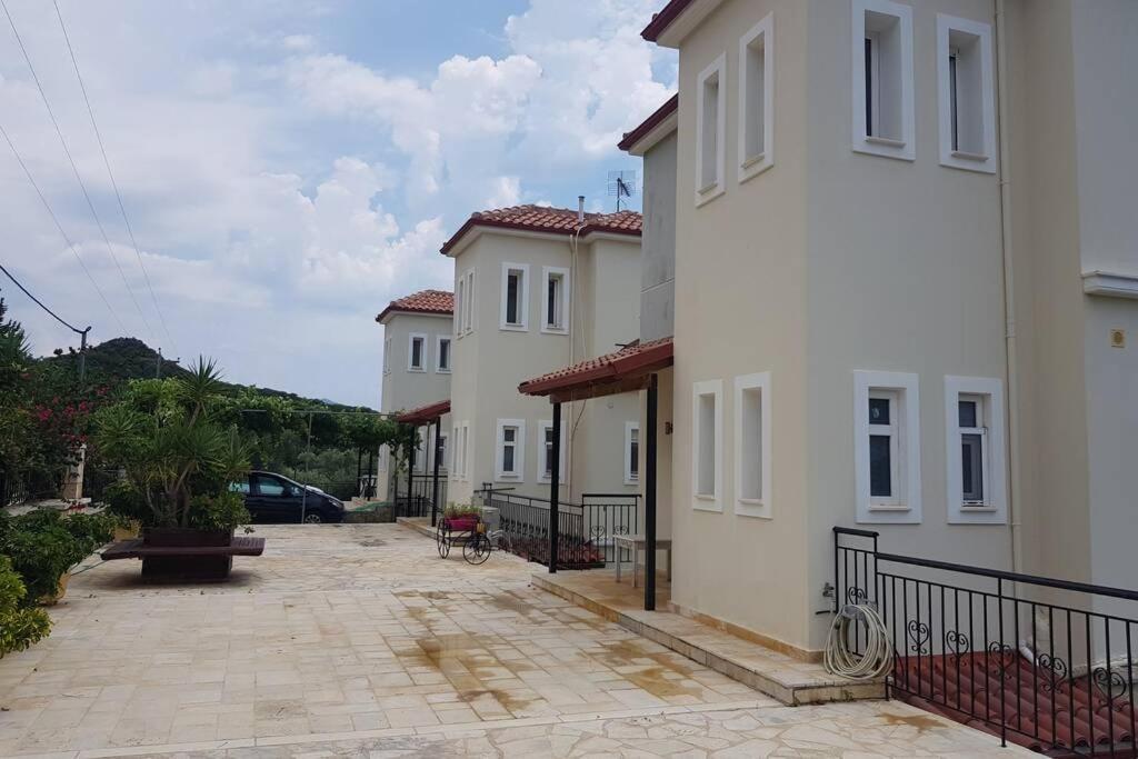 Sea View Apartment Maisonette Sívota 外观 照片